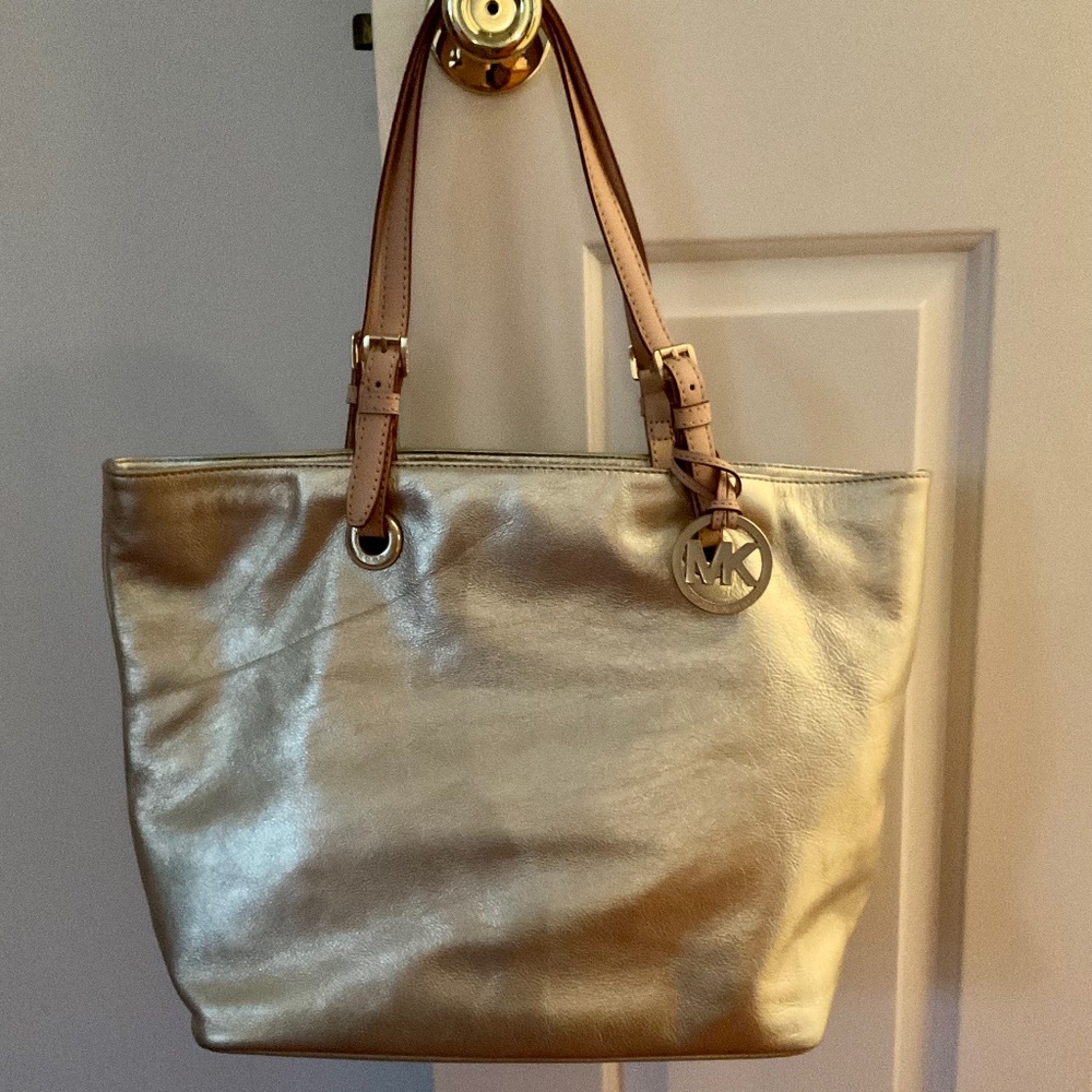 Michael Kors Jet Set Gold Tote